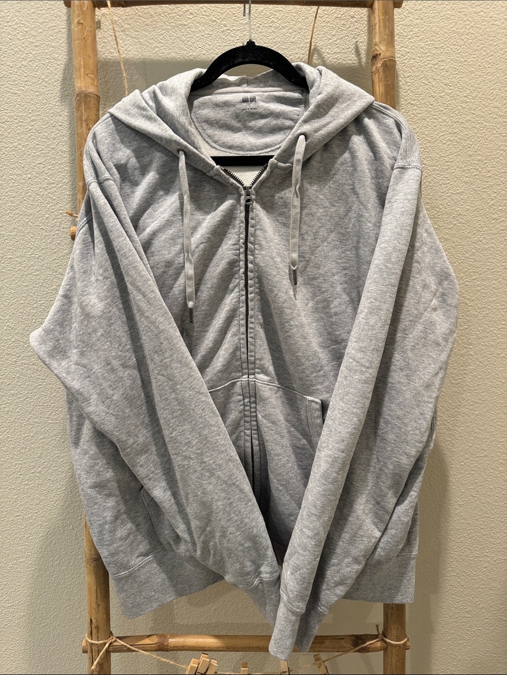 Uniqlo Light Gray Full-Zip Hoodie Sweatshirt